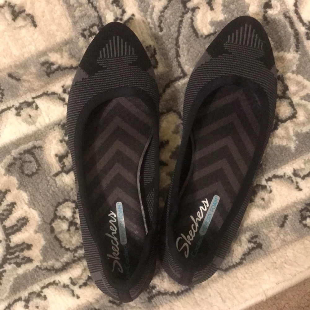 Skechers Cleo Wham Black and Gray Flat 8
